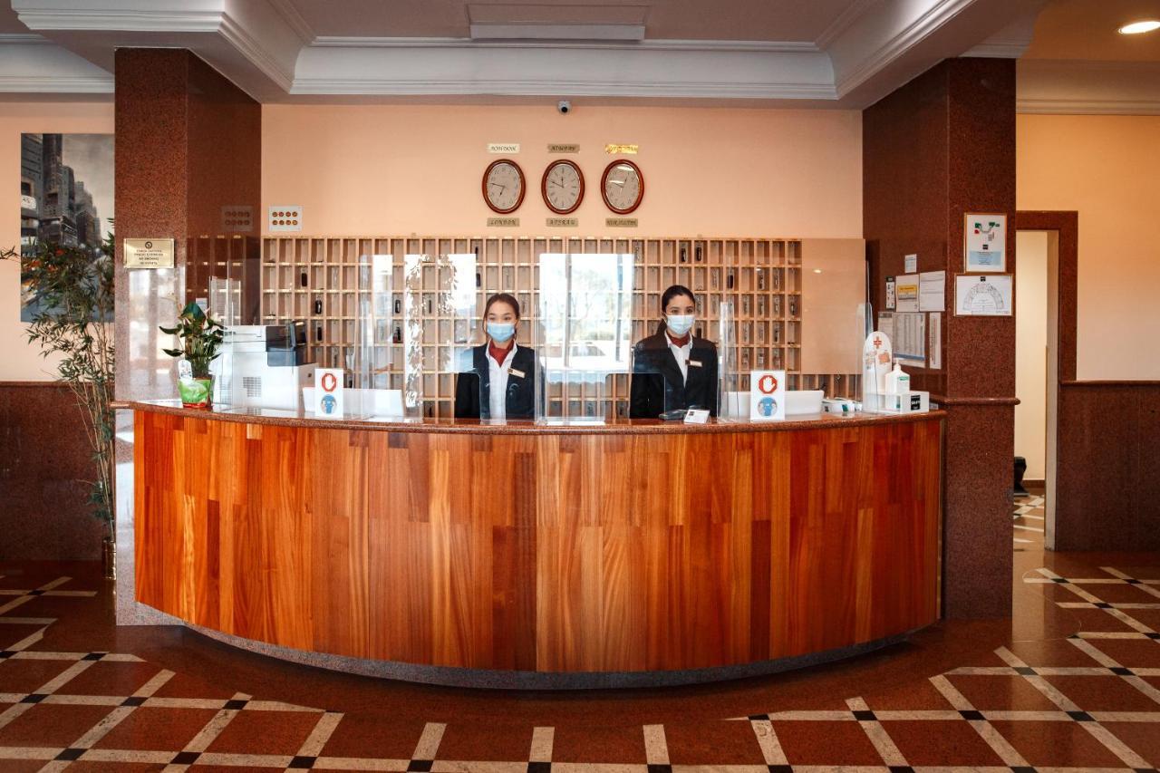 River Palace Hotel Atyrau Exterior photo